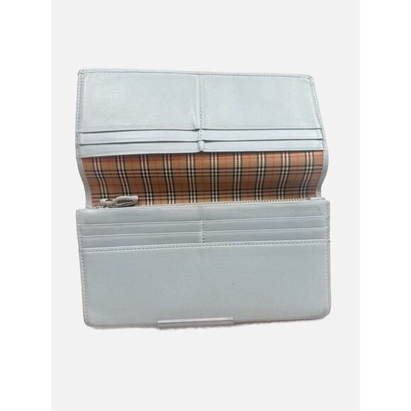 Burberry Baby Blue Leather Wallet with Nova Check Interior - Picture 4 of 9